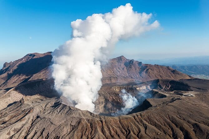 Kyushu: Aso Vocano, Grassland,Onsen and Aso shrine 1-Day Tour - Key highlights worth your attention