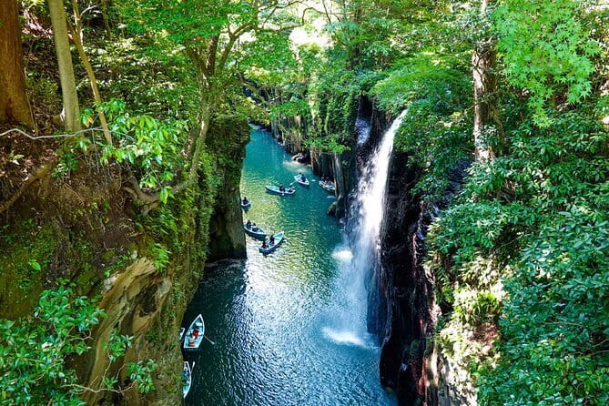 Kyushu: Aso Vocano, Grassland,Onsen and Aso shrine 1-Day Tour - Price and logistics: what $72.26 really covers