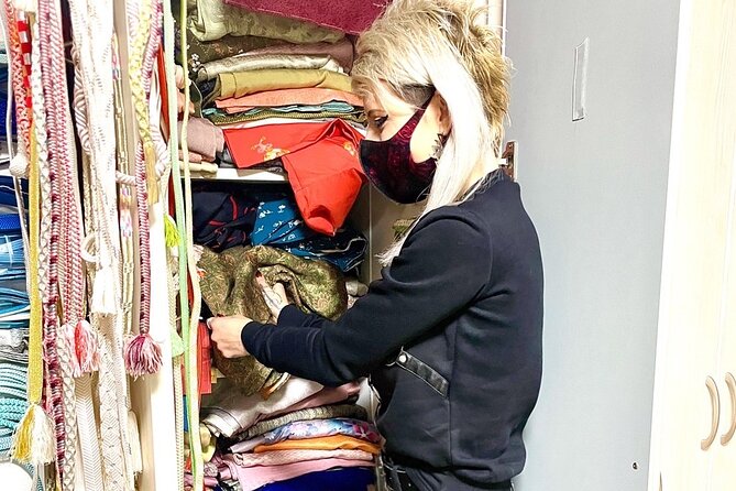 Let's make kimono !（Kimono is a gift for you - Obi, obiage, obijime, and the accessories you can rent or buy
