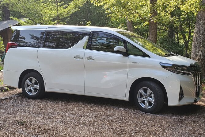 Luxury van Ride to famous car meet up spot Daikoku - Luxury van ride to Daikoku, the practical reason it works