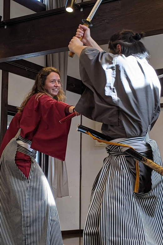 Matsumoto Castle Tour & Samurai Experience - Stop 1 experience flow: what you do during the castle portion