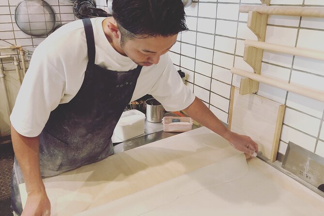 Mondo's most popular plan! Experience making soba noodles and the king of Japanese cuisine, tempura, in Sapporo! - What You Make: Buckwheat Dough to Cut Soba Noodles
