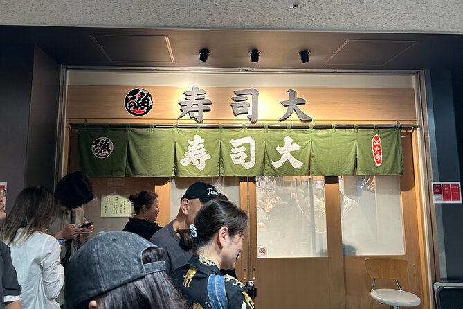 Morning Market Adventure: Toyosu & Tsukiji with Tuna Auction - 5:00 am timing, meeting point, and how to avoid the typical mess