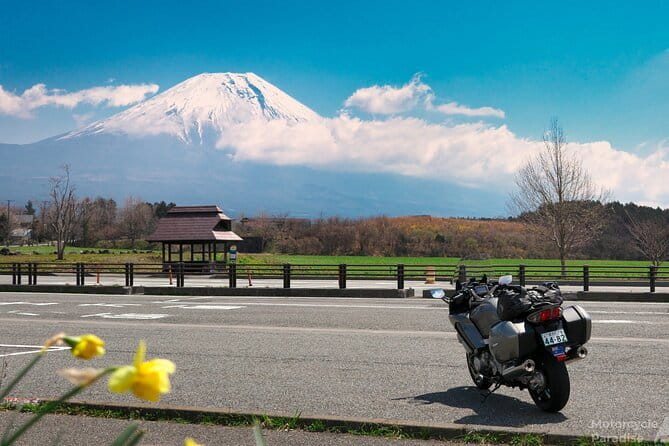 Mt. Fuji Day tour: Kawaguchi Lake Ropeway, Matcha, Oshino Hakkai - Guide impact: why people keep praising the same traits