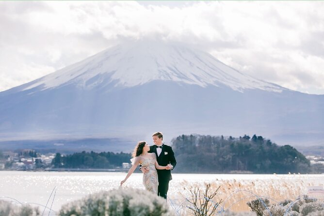 Mt Fuji Exclusive Tour with Private Car English Guide - Oshino Hakkai: the spring-water ponds that make Fuji feel close