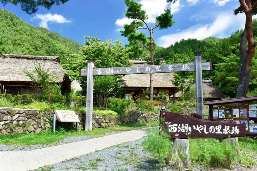 Mt. Fuji Heritage Tour: Traditional Villages, Lakes & Shrine - A Fuji Day Trip That Hits the Must-See Stops Without Feeling Chaotic