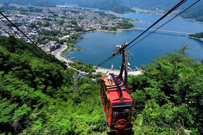 Mt. Fuji Tours with Kawaguchi Lake Ropeway View English Speaking - Guides are the real make-or-break factor