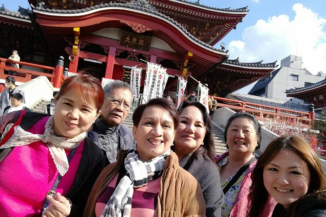 Nagoya Highlight Tour guided by a friendly local - Nagoya Castle: samurai stories, Hommaru Palace views, and the closure caveat