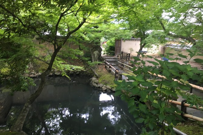 Nara Half Day Trip Walking Tour (Private Option Available) - Lunch in old-town 107 Zōshichō: the break that makes the temples easier
