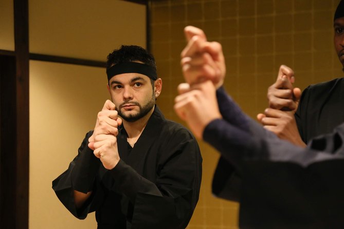 Ninja 2-hour Hands-on Lesson by Japanese master in Kyoto -Medium - Costume time: ninja clothing rental and why it’s more than a prop