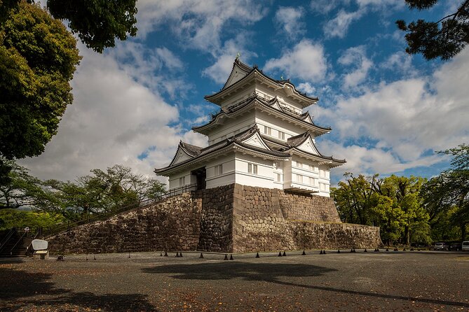 Odawara Castle and Town Guided Discovery Tour - Stop 1: Odawara Station Tourist Information Center (10:00 am start)