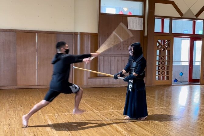 Okinawa 2-Hours Genuine Kendo/Samurai Experience in Japan - Taiji Yamakawa and other instructors: what makes the coaching work