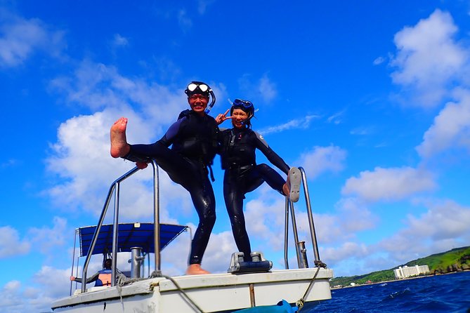 [Okinawa Blue Cave] Snorkeling with Private Guide+ Free Photos - Smooth Logistics: Shop Comfort, Easy Port Access, and Real Post-Swim Cleanup