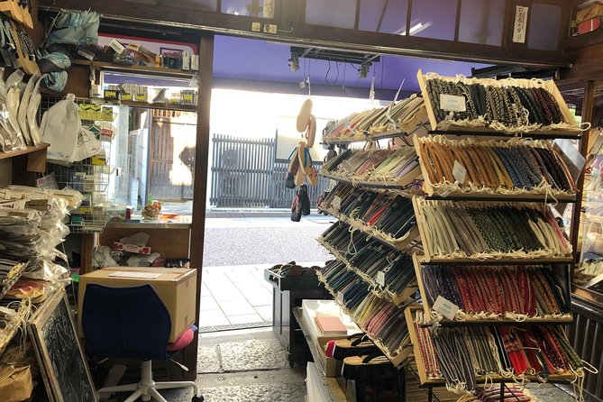 Old Town Tokyo: Shinagawa-Juku Walking Tour - Walking “old Tokyo” without getting lost, and why that matters