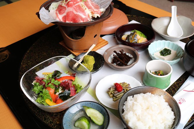 [One-day bus tour departing from Kanazawa Station] Shirakawa-go/Takayama tour platinum route bus tour - A One-Day Bus Plan That Lets You See Shirakawa-go and Takayama Together