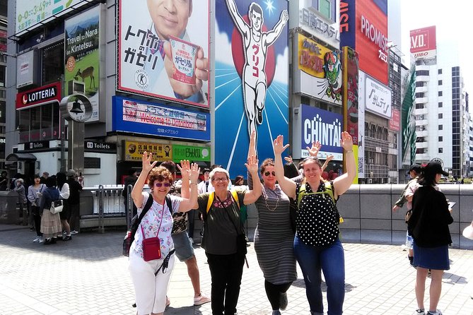 Osaka 4hr Private Tour with Government-Licensed Guide - Dotonbori, Sennichimae Doguyasuji, and Shinsaibashi-suji: street-level Osaka in motion