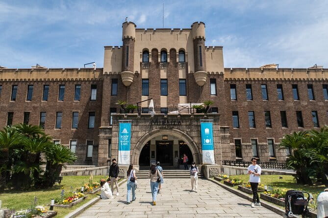 Osaka Castle & Samurai History Walking Tour - Miraiza Osaka-jo, military history in a museum setting