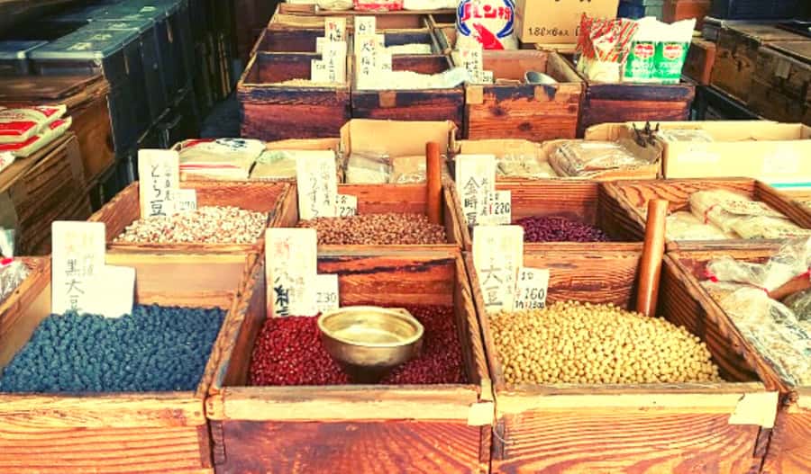 Osaka: Hotspots & Hidden Gems Walking Tour Private or Group - Kuromon Ichiba Market: seafood culture and smart taste testing