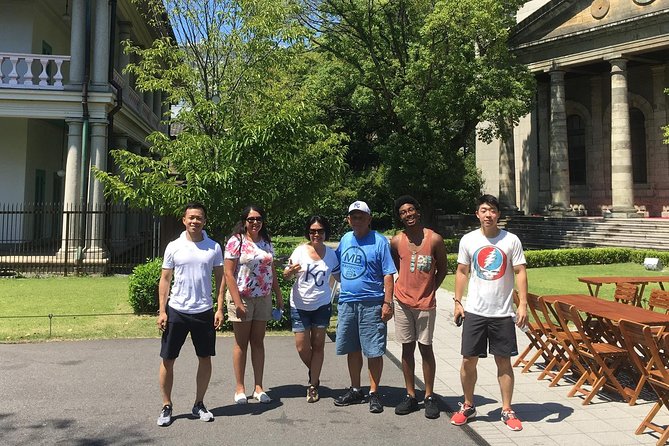 Osaka in a Nutshell: Three hour bike tour - Osaka Castle Park: Photo Time Plus a Straightforward History Stop