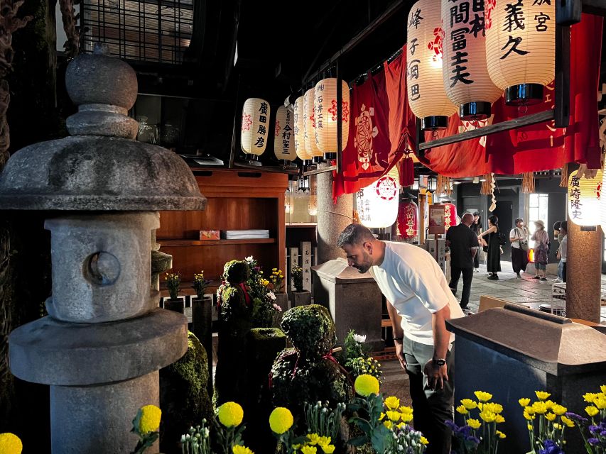 Osaka: Izakaya Bars Guided Walking Tour - Price and logistics: what $19 buys, and what you should budget