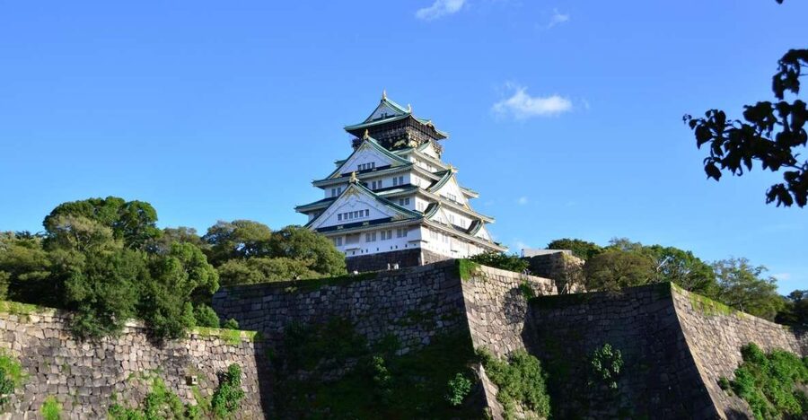 Osaka: Main Sights and Hidden Spots Guided Walking Tour - Tsuruhashi Korean Town: Maze Streets, Pre-War Commerce, and a Real Neighborhood Feel