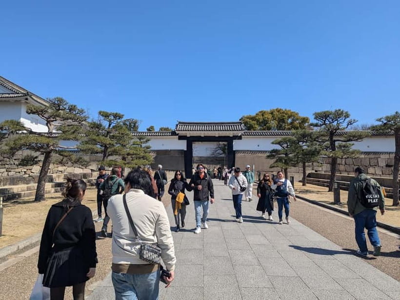 Osaka: Osaka Castle Guided Tour with Local Guide - The keep climb: views at the top, stairs at the bottom