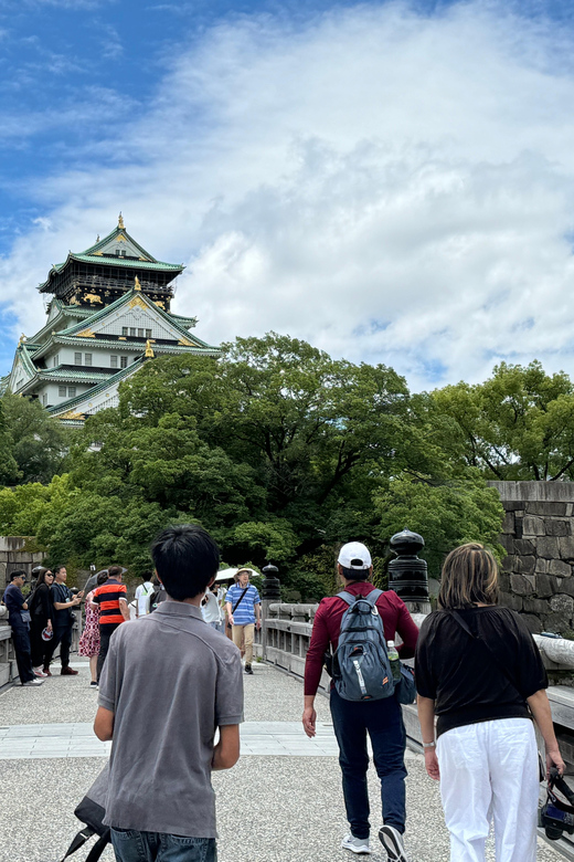 Osaka: Osaka Castle & Historical Museum Guided Tour - Osaka Castle Main Tower museum: the wow factor plus meaning