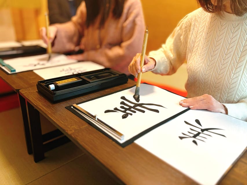 Osaka: Private Japanese Calligraphy Experience - Finding the studio near Shinsaibashi, without drama