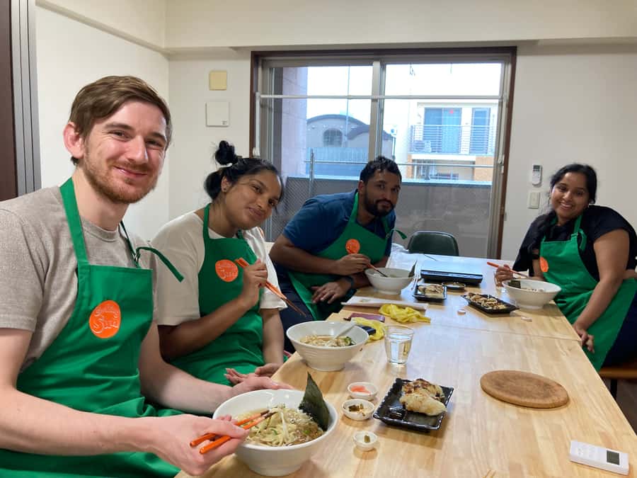 Osaka: Ramen and Gyoza Cooking Class in Dotonbori - Meeting Point and Getting There Without Stress