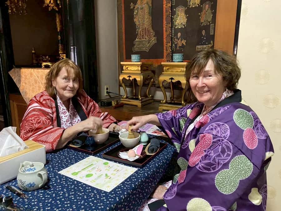 Osaka Temple Cool Foot Bath & Matcha Experience〈45min〉 - Making Matcha With Your Own Hands, Then Tasting Matcha Ice Cream
