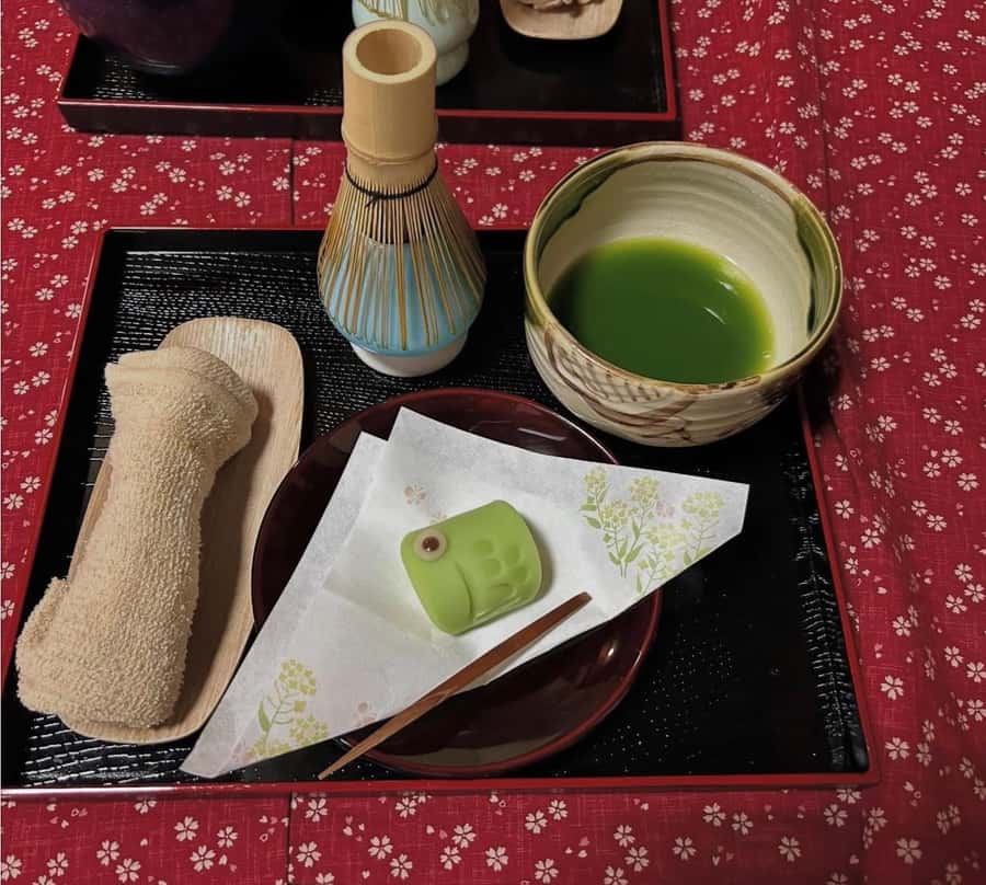 Osaka Temple Cool Foot Bath & Matcha Experience〈45min〉 - Yukata Photos and Smartphone Support: The Memory Part Is Taken Care Of