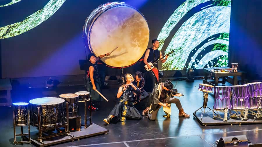 Osaka: UTAGE Japanese Taiko Live Show - Photography, meeting the band, and the downstairs shop photo moment