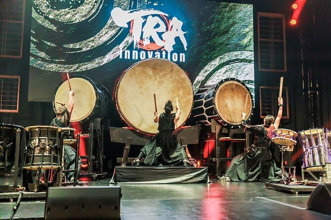 Osaka: UTAGE Modern Japanese Taiko Live Show - More than taiko: shamisen, shakuhachi, shinobue, and visual stagecraft