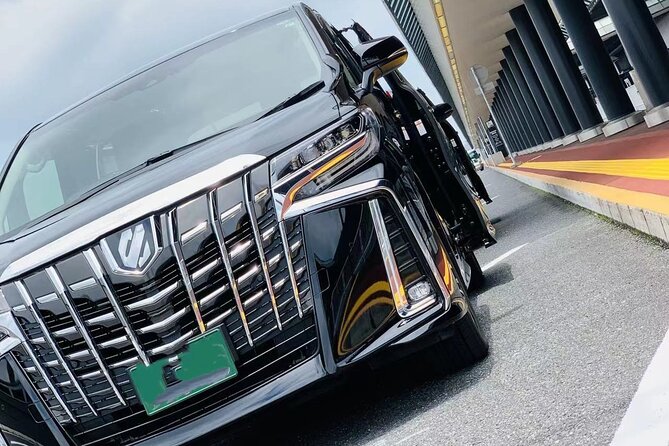 Private arrival Transfer from Kansai airport to Osaka city - Choosing the right vehicle: sedan comfort to larger van space