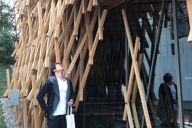 Private Harajuku Omotesando Architecture Walking Tour - How private guides tailor the route for your interests