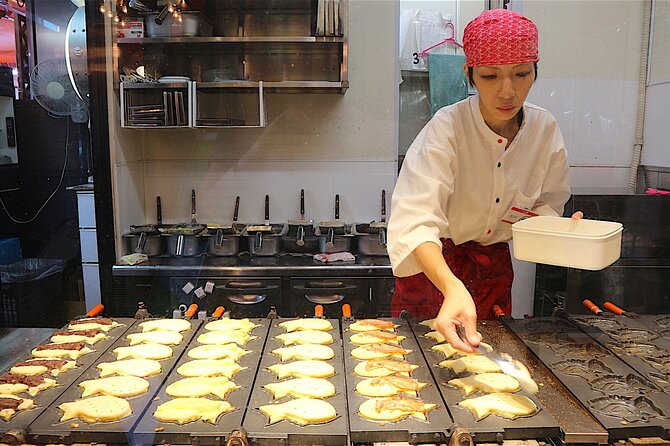 Private Tokyo Food Tour - A Journey Through Time Through Food - Ginza and Yurakucho under the tracks: salaryman bites, izakaya energy, and noodles