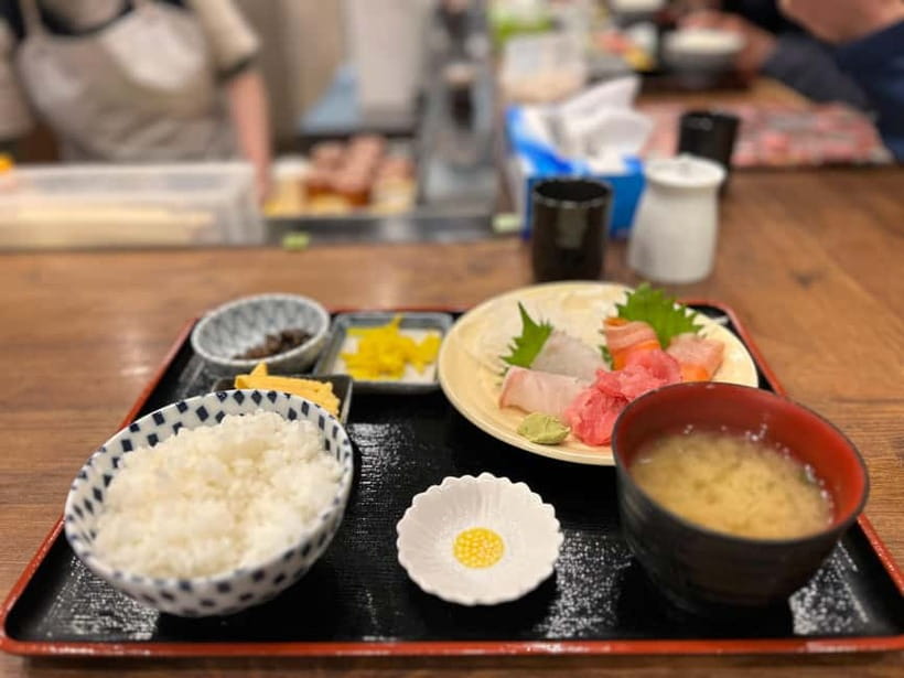 Private Toyosu & Tsukiji Market Adventure with Tuna Auction - The Shop Stops That Actually Matter: Knives, Matcha Tools, and Kitchen Gear