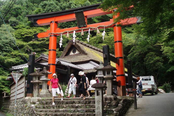 Private Walking Tour in Bamboo Forest & Hidden Spots in Arashiyama - Tenryu-ji and Otagi Nenbutsu-ji: two different kinds of temple quiet