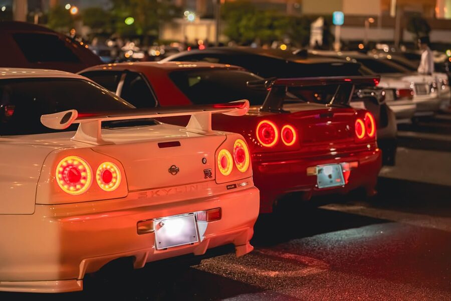 【R34 GTR Over 400 hp】Tokyo: Private Daikoku Tour in R34 GTR - The evening schedule: weekends run earlier, weekdays start later
