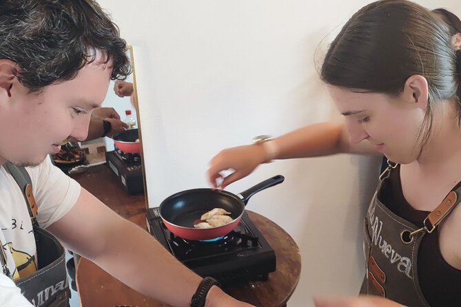 Ramen & Dumpling Cooking in Tokyo with Chef/Vegan possible - Getting there and making the most of the neighborhood