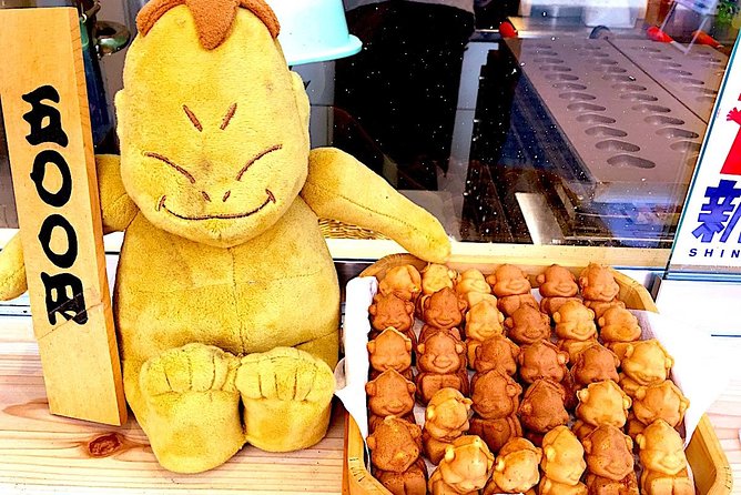 Retro Osaka Street Food Tour: Shinsekai - Kuromon Ichiba Market Then Sennariya Coffee to Close the Meal