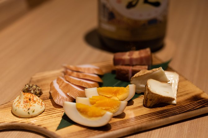 Sake Tasting Masterclass in Shinjuku (8+ Varieties with a Pro) - The tasting flight: 6+ styles, sometimes up to 9 or 10