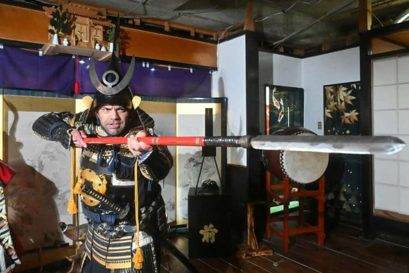 Samurai Armor & Sword experience with phot near Osaka Castle - Samurai Honor: the appeal of being a samurai by Osaka Castle