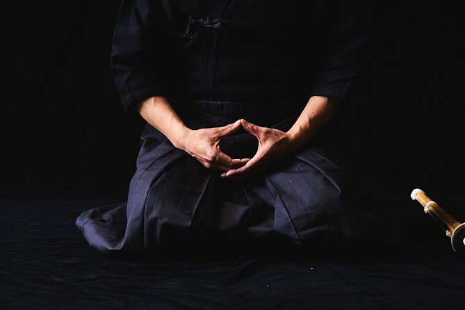 Samurai Training Experience KENDO in Osaka - Gear up and stay comfortable: showers, A/C, and what to expect in the facility