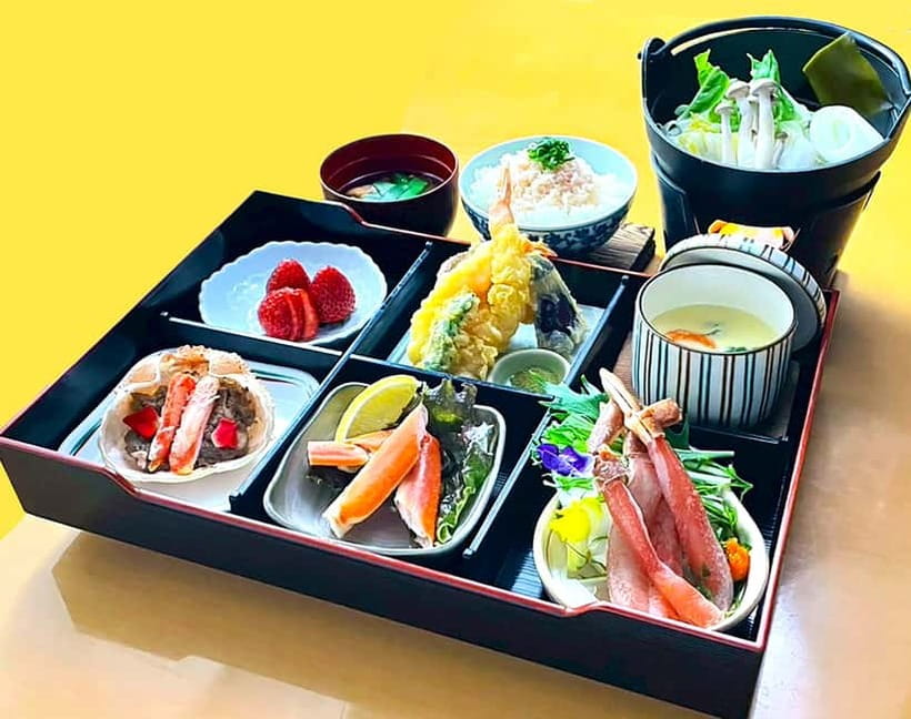 Sapporo: Sumo Show Experience with Japanese food & Photo - Meet the Performers: Maiko Style Opening and Mochi Making