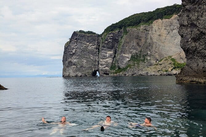 Sea Kayaking Tour - Otaru Coastal Adventure - Stop 2 Shioya Beach: The Swim Break and Sea Life Spotting