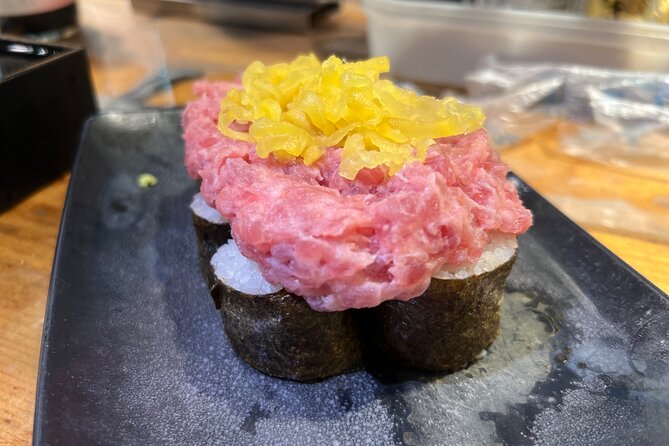 Shinjuku: Food Tour - 15 Dishes at 4 Eateries - Godzilla Head Photo Moment: Why This Landmark Fits a Food Tour