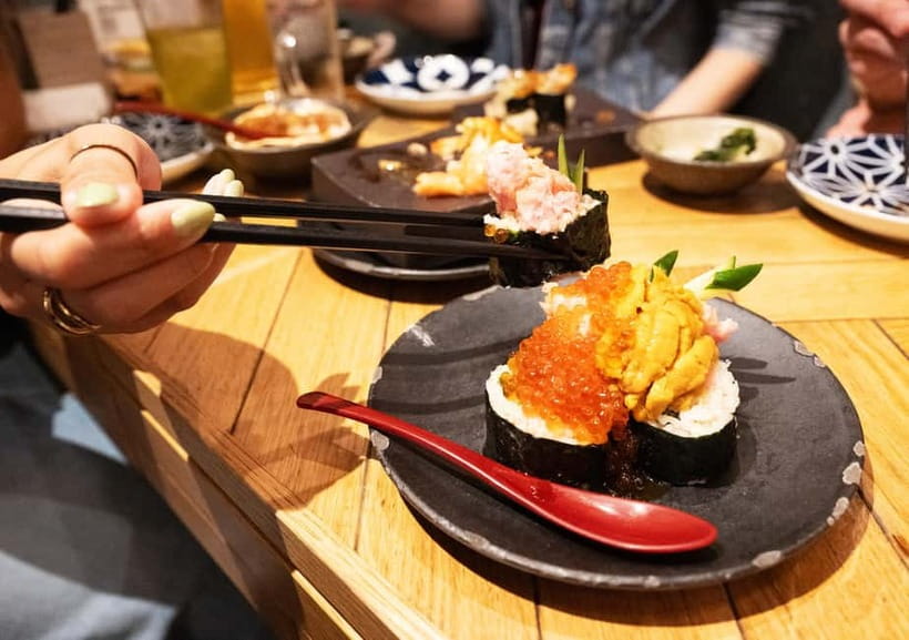 Shinjuku: Food Tour - 15 Dishes at 4 local eateries - Meeting at Shinjuku Station East Exit: Finding Your Guide Fast
