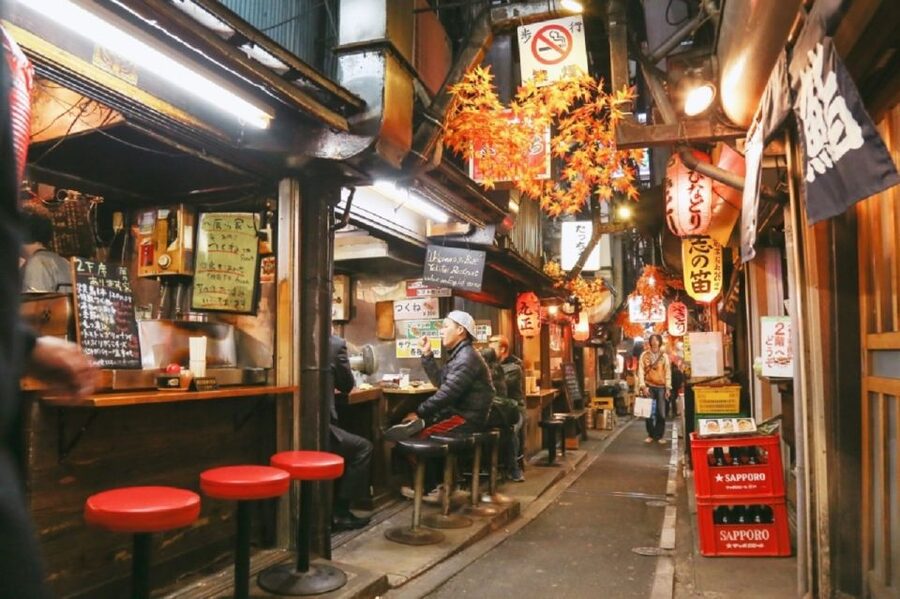 Shinjuku Golden Gai Food Tour - Meeting at Tajimaya Coffee, then stepping into the first real street scene