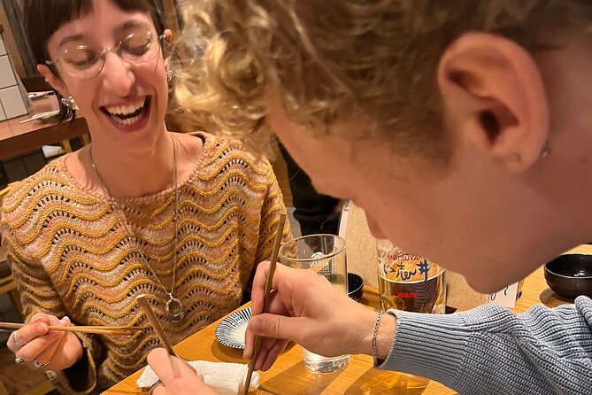 Solo Travelers Unite in Tokyo - A Solo-Friendly Tokyo Night That Feels Like Hanging Out